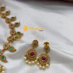 Kundan Mango Short Neckset - Image 3