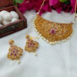 Beautiful Floral Choker Set