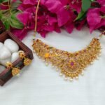 Beautiful Floral Choker Set