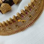 Antique Aira Choker With Jhumkas - Image 3
