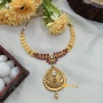Antique Gold Leaf Multi Stone Short Neck Set - Image 2