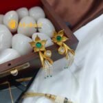 Antique Floral Green Kemp Short Neck set - Image 2
