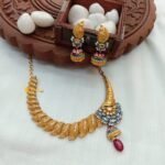 Antique Meenakari Leaf Design Kundan Short Neck se