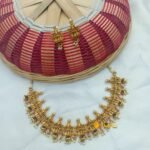 Beautiful Kemp Lakshmi Short Neck Set