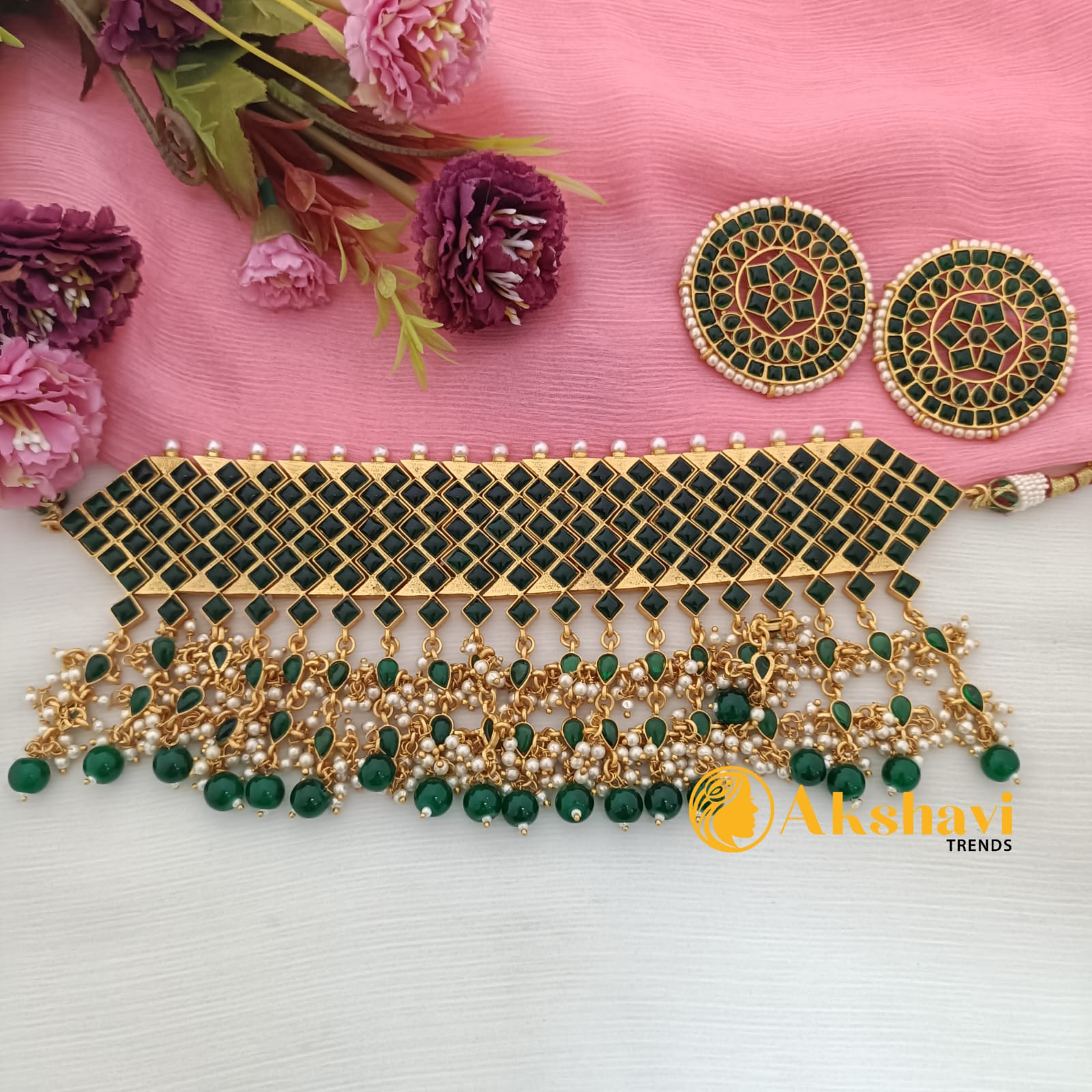 101425.1.1 (3) Premium Art Kemp Green Pearls Hangings Choker Set - Image 1