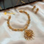 Retro Lakshmi Short Neck Set - Image 4