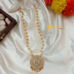 AD Round Pendant Short Neck Set - Image 3