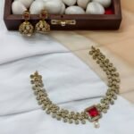 Victorian Cubic Short Neck Set