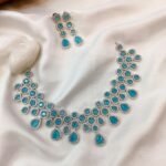 Rain Drop Neck Set