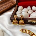 Crescant Short Neck Set - Image 2