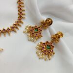 Arumbu Short Neck Set - Image 2