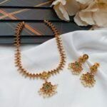 Arumbu Short Neck Set