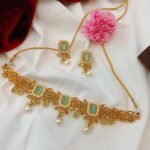 Leaf Choker Set