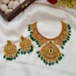 Peacock Floral Short Neck Set