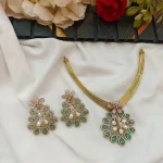 Victorian Kolam Designer Hasli Short Neck Set