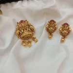 Antique Gajalakshmi Pendant Set