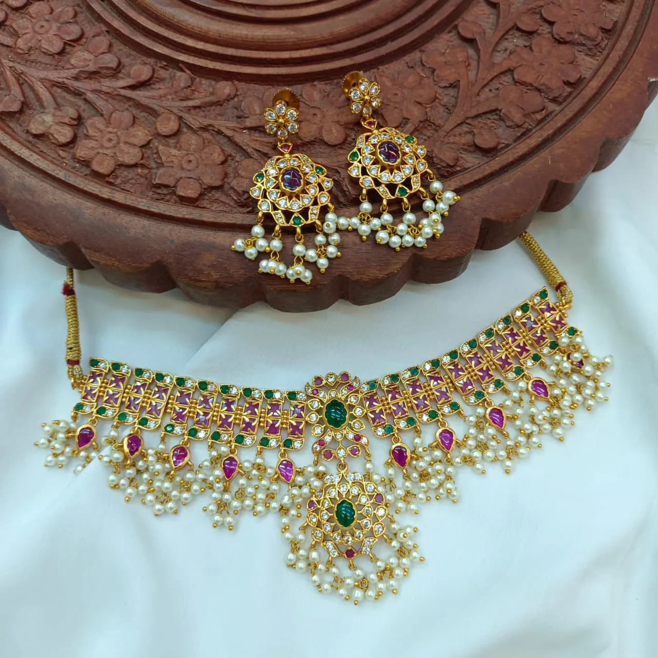 103474.1 (4) Floral Cube cut Multi Guttapusalu Mini Choker - Image 1