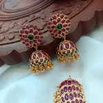 Floral Kemp Emerald Choker with Gold Balls - Image 3