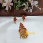 Matte Lakshmi Peacock Kemp Pendant Set