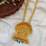 RadheKrishna Pendant with Pearl Bunch Chain - Image 3