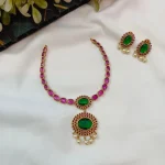 Kundan Short Neck Set