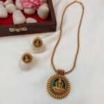 Lakshmi Short Neck Set