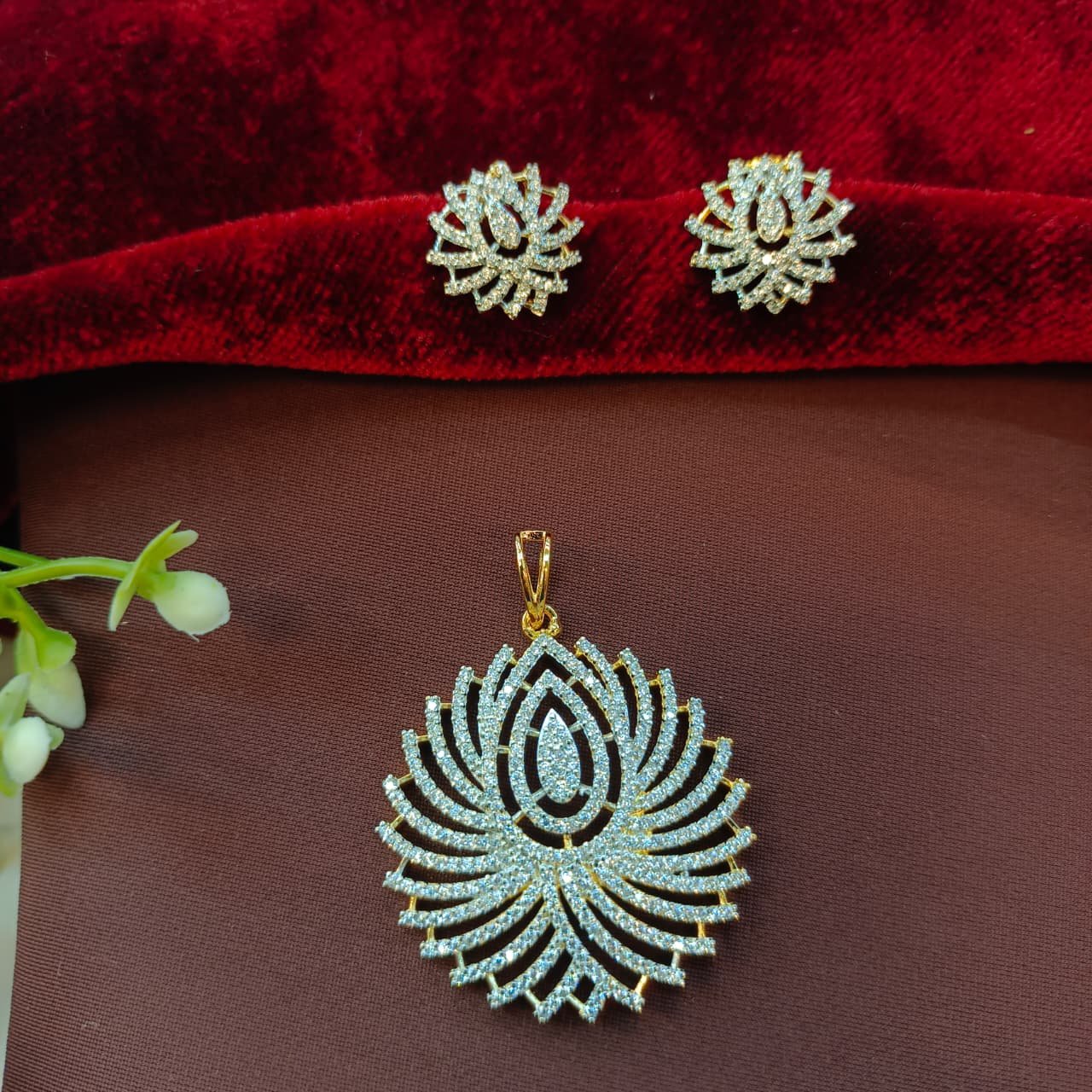 104258.1.1 Akshavi Trends (2) AD Thilak Pendant Set - Image 1