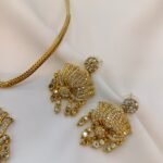 Lotus Kodi Short Neck Set - Image 3