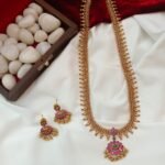 Kundan Long Neck Set