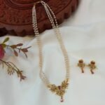 3 Layer Pearl Chain with Pendant short Neck Set