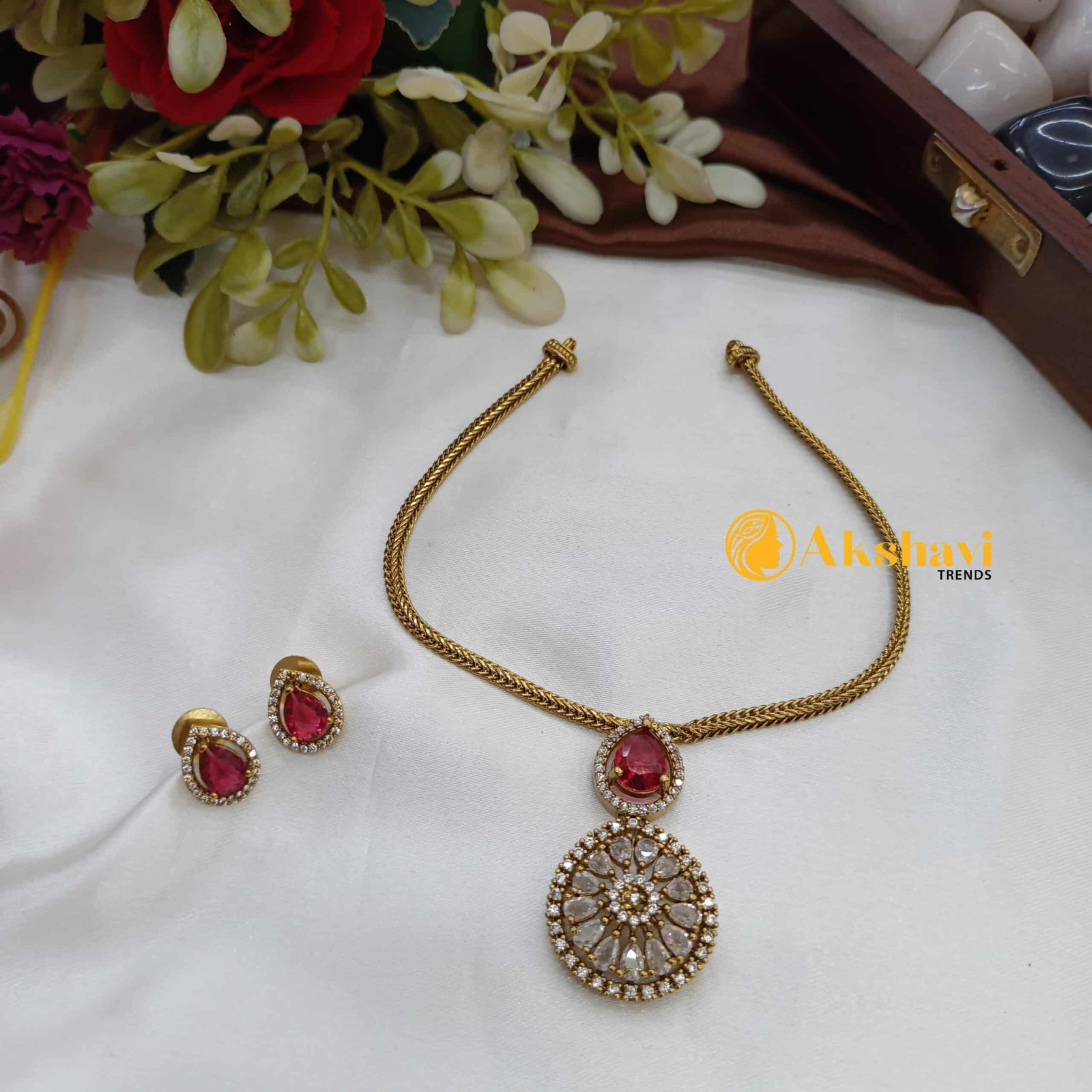 100168.4.1-2-scaled-1.jpeg Victorian Thilak Pendant in Kodi Short Neck Set - Image 1