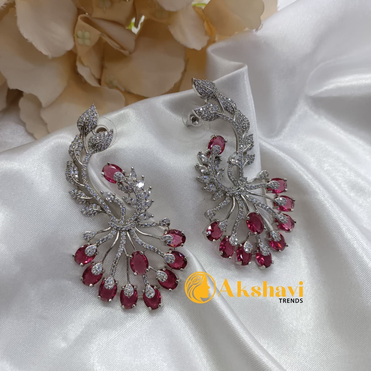 101355.4.1-2.jpeg Floral Leaf Silver Earrings - Image 1