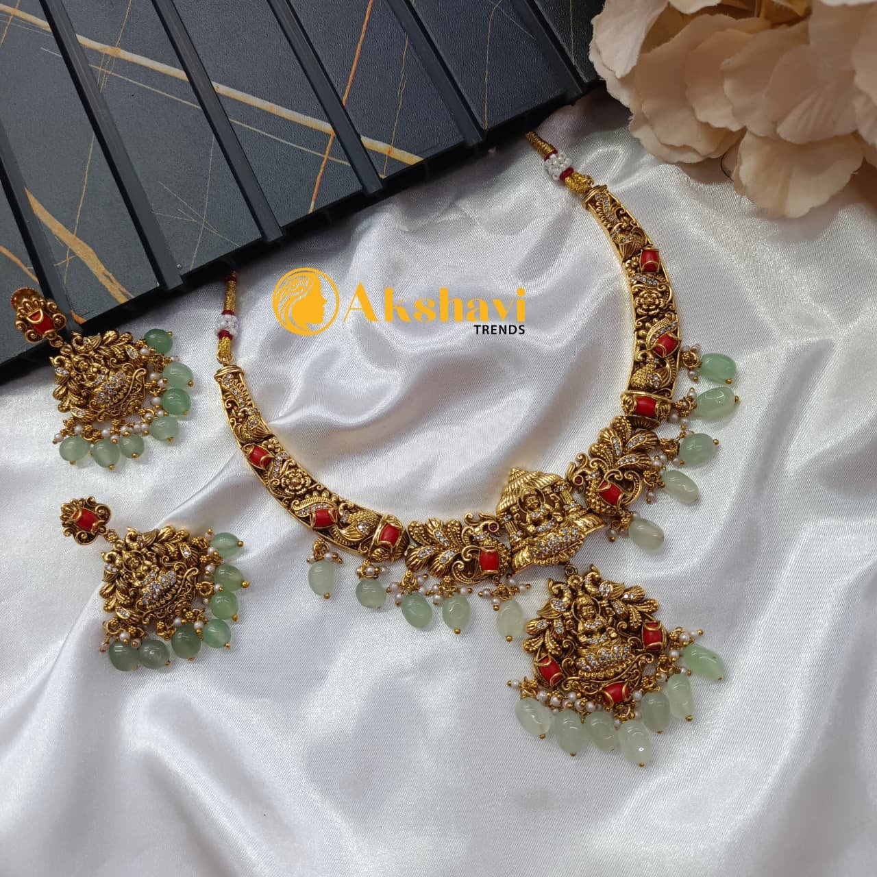 101538.19.1-2.jpeg Coral Lakshmi Short Neck Set - Image 1