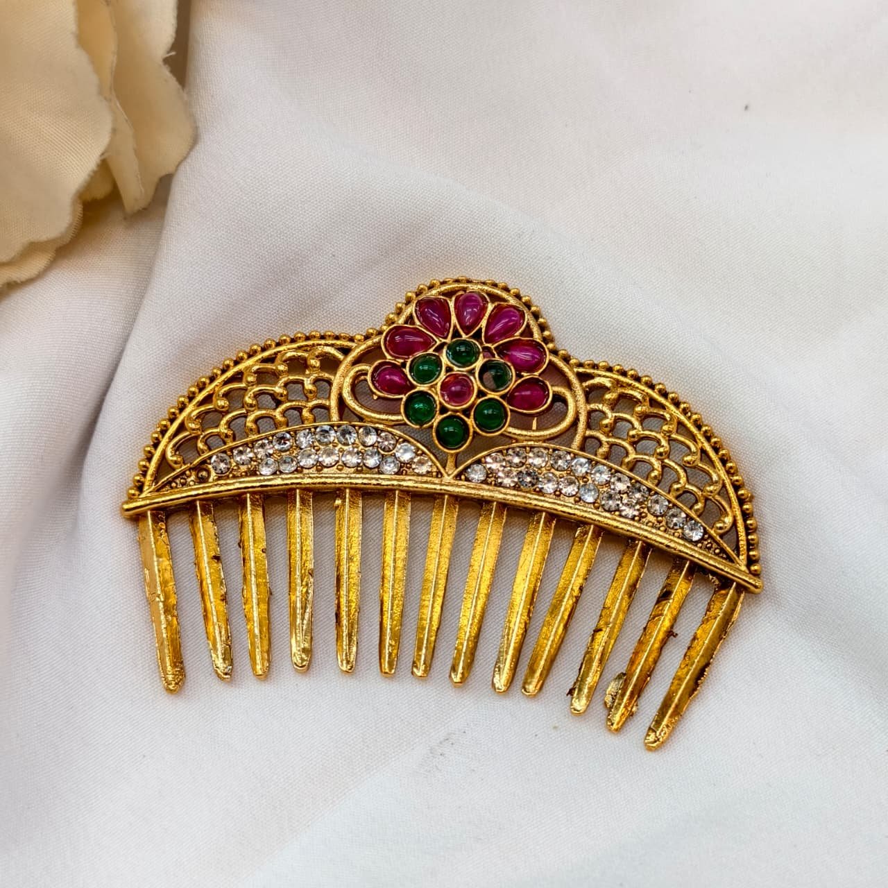102024.22-1.jpeg Floral Kundan Hair Pin - Image 1