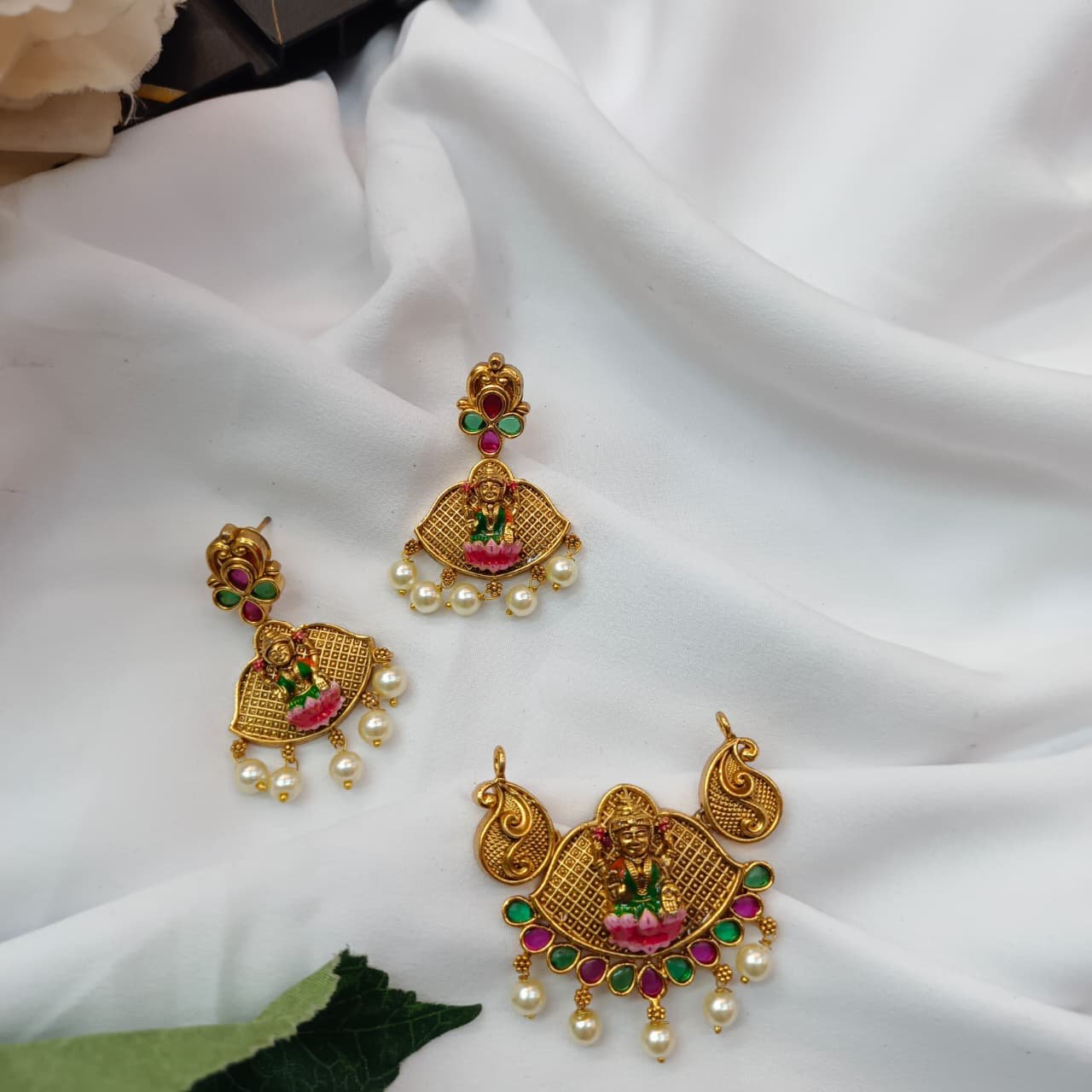102524.22.1-3.jpeg Lakshmi Enamel Pendant Set - Image 1