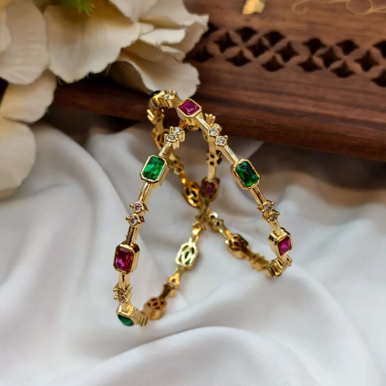 103007.1.3-1.webp Recto Pipe Bangles 2s - Image 1