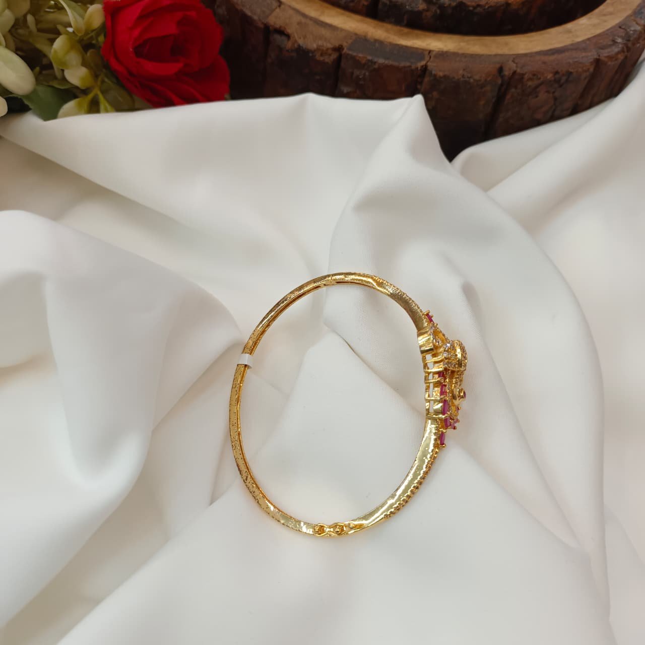 103886.1.1-Akshavi-Trends-1.jpeg AD Bracelet - Image 1