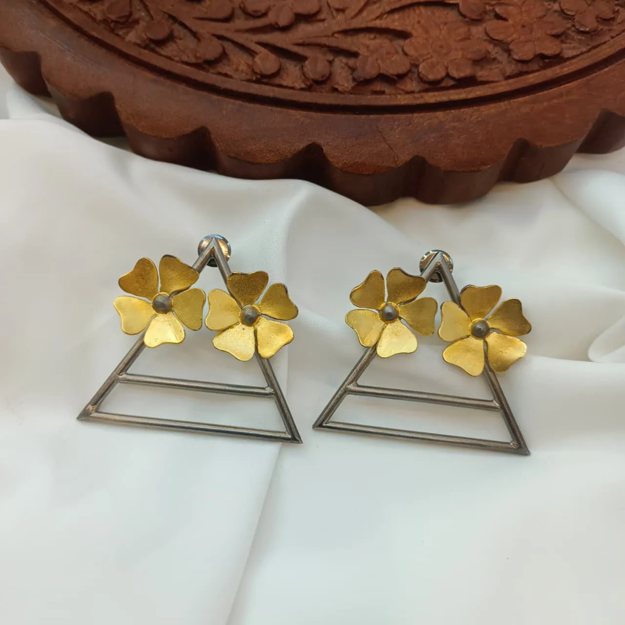 103965.1-Akshavi-Trends-Fancy-Earrings-1.webp Fancy Earrings - Image 1