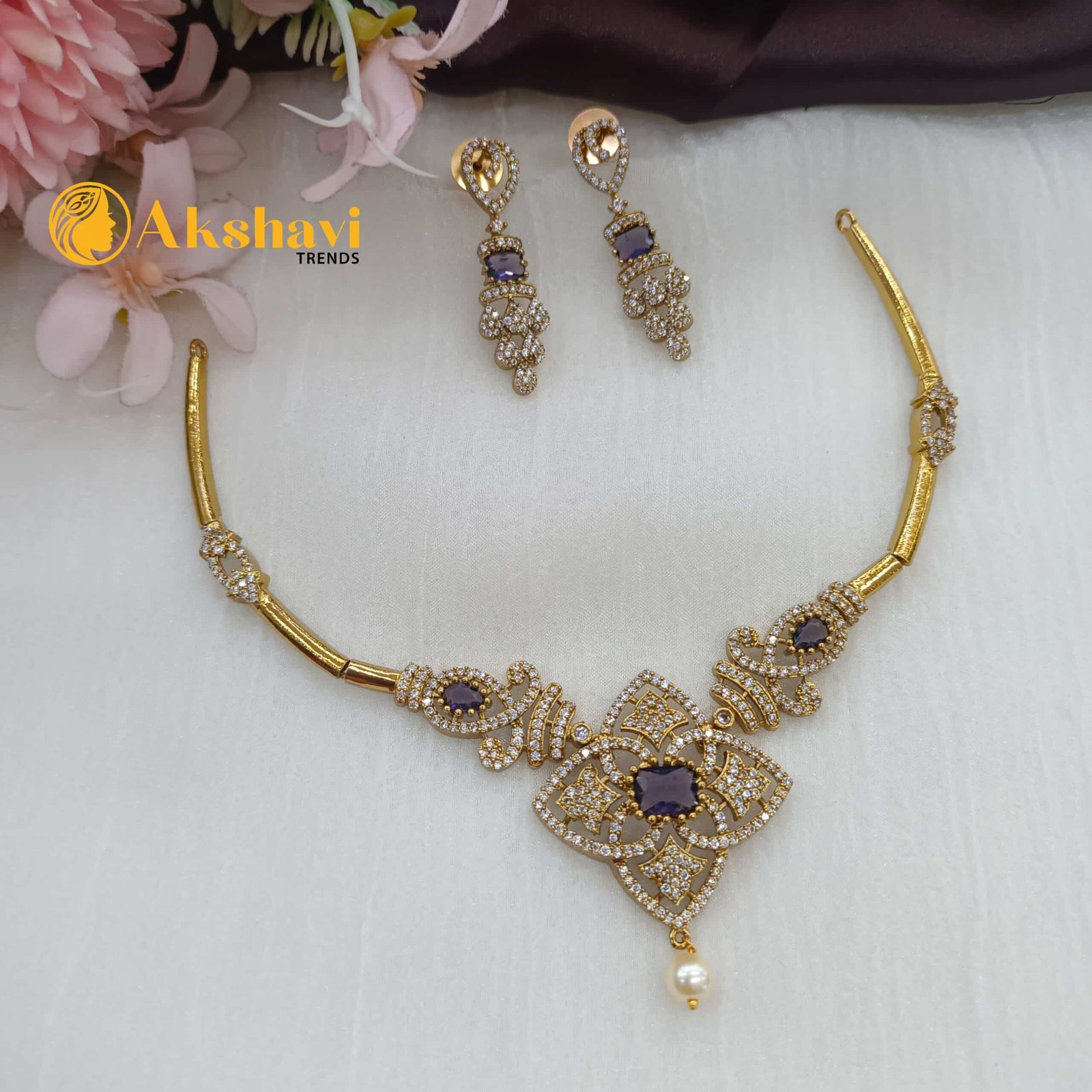 A100157.21.1-1-scaled-1.jpeg Golden Aurora Short Neck Set - Image 1