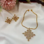Kolam Pendant with Kodi Chain Short Neck Set