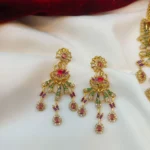 Elegant Dancing Doll Short Neck Set - Image 2