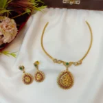 Peacock Short Neck Set with Kodi Chain