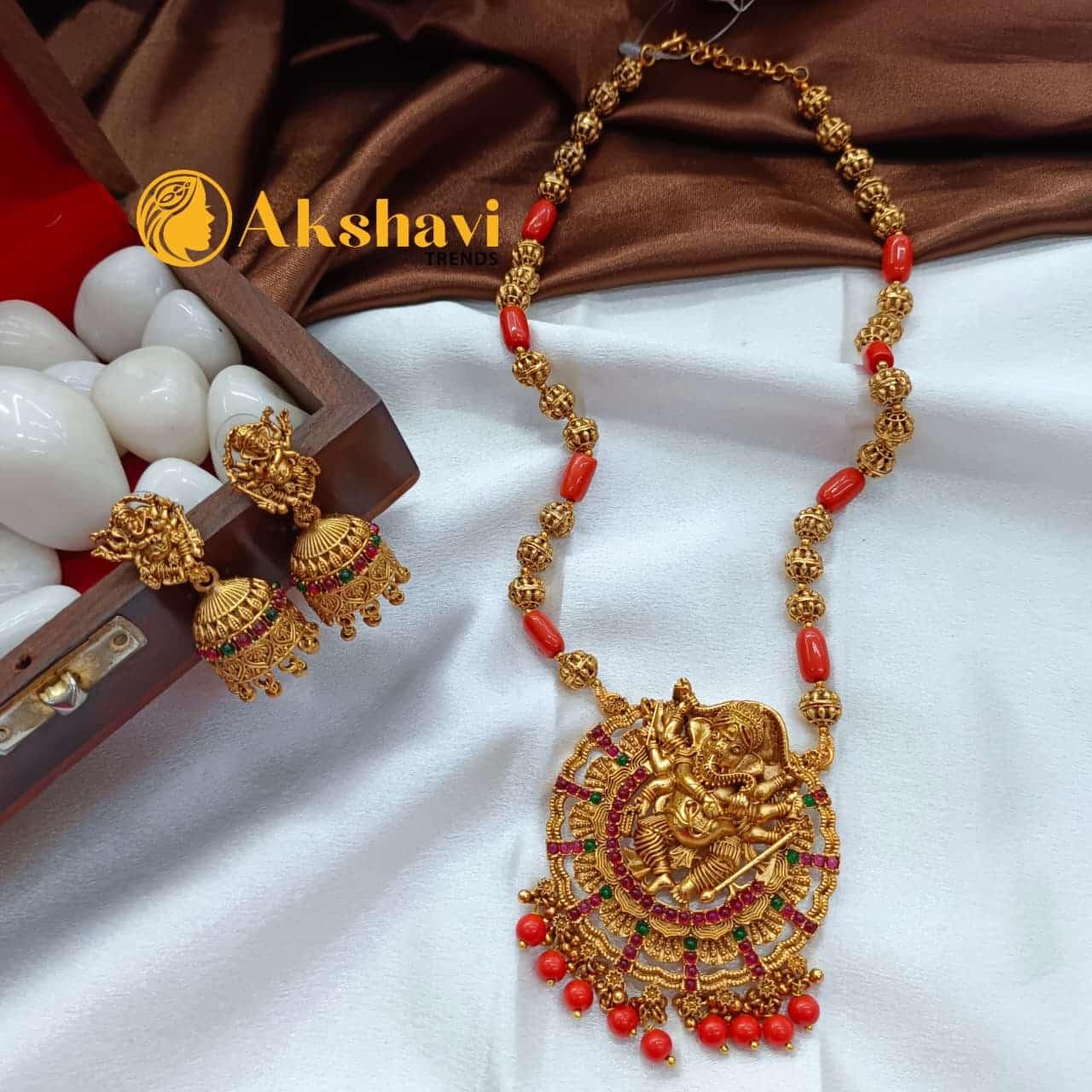 Ganapathy Amla Ball Chain Short Neck Set - Image 1